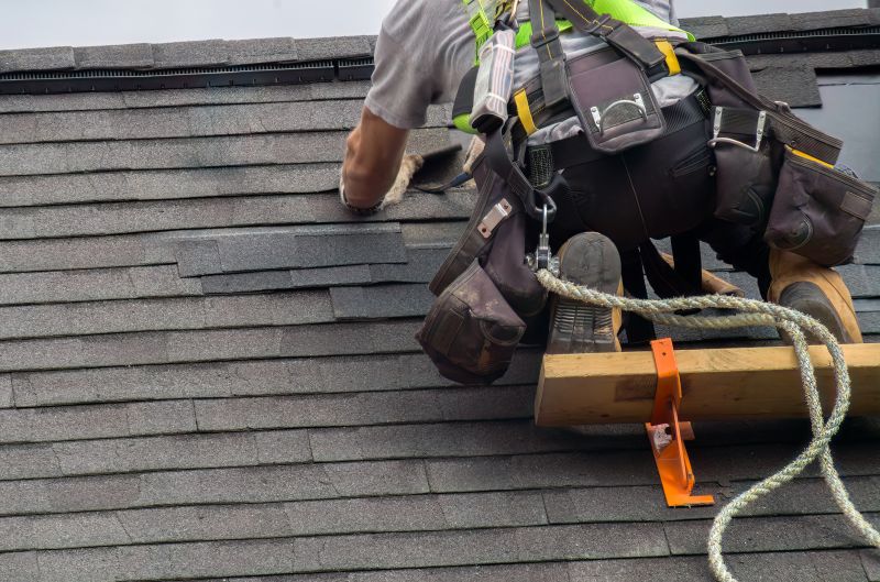 Asphalt Roofing Service in Springfield, OH
